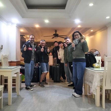 Roma Hotel Noi Bai Airport ハノイ市 エクステリア 写真
