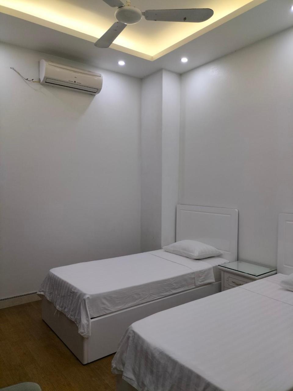 Roma Hotel Noi Bai Airport ハノイ市 エクステリア 写真