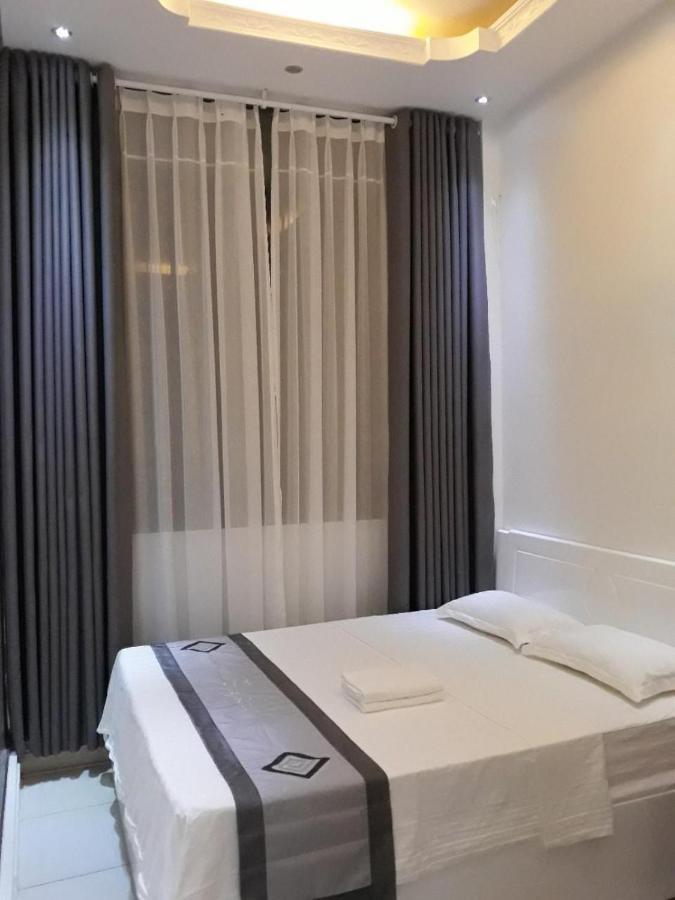 Roma Hotel Noi Bai Airport ハノイ市 エクステリア 写真